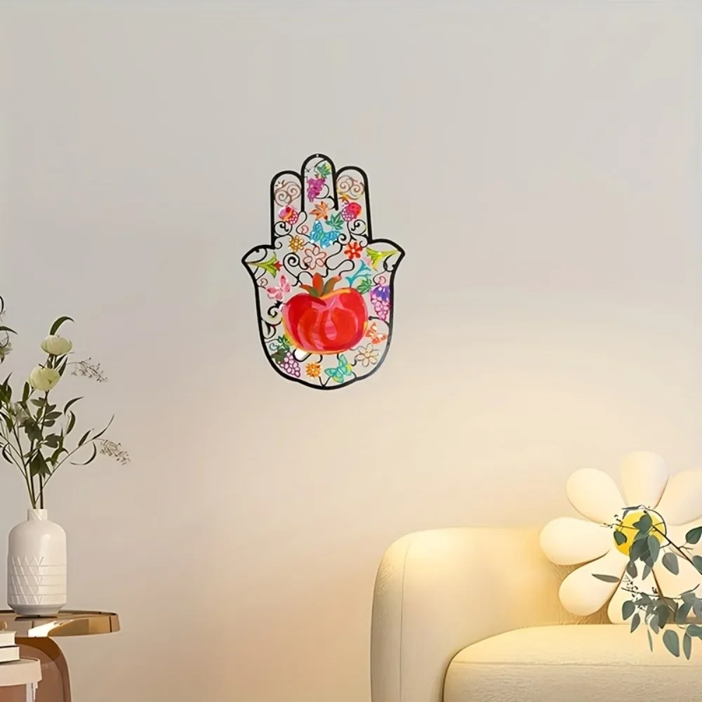 لوحة فنية معدنية على شكل يد حم - مراجعة Home Decor وسعره